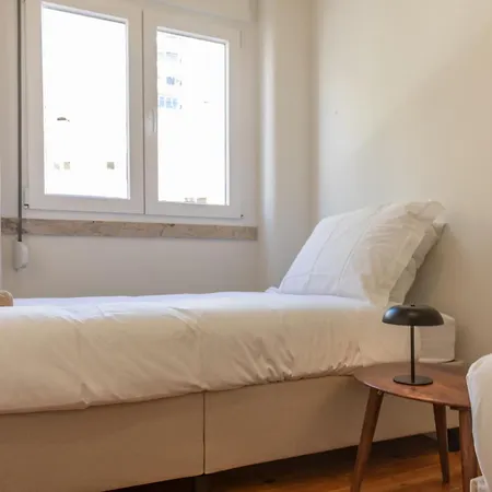 Alvalade 58 - Charming 2 Bedroom With Ac Near The Airport And Center Апартаменты Лиссабон