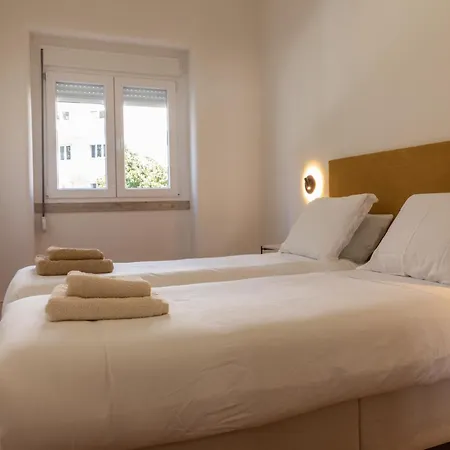 Alvalade 58 - Charming 2 Bedroom With Ac Near The Airport And Center 아파트 *